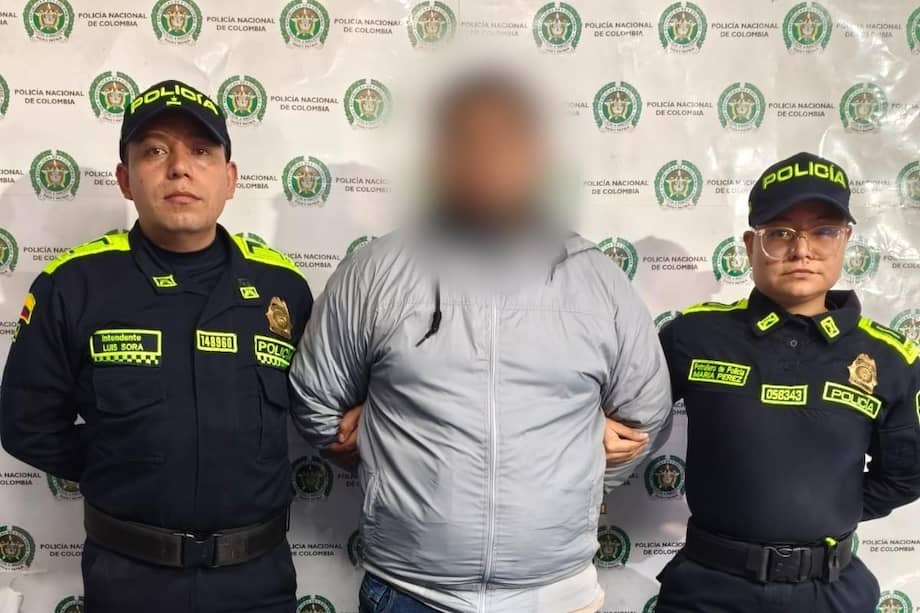 Un juez envió a prisión preventiva a un hombre investigado por el presunto abuso sexual sistemático de sus tres hijastras en Bogotá.