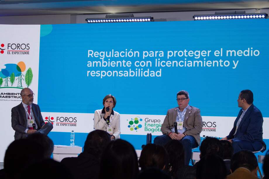 Varios actores del sector energético se reunieron ayer en Bogotá.