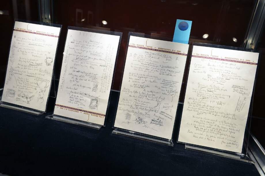 Venden por US$2 millones la letra manuscrita del "Like a Rolling Stone" de Dylan