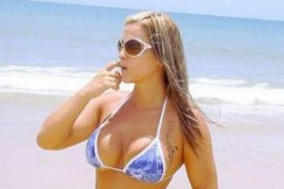 Asesora despedida del Senado brasileño por vídeo porno se desnuda en Playboy