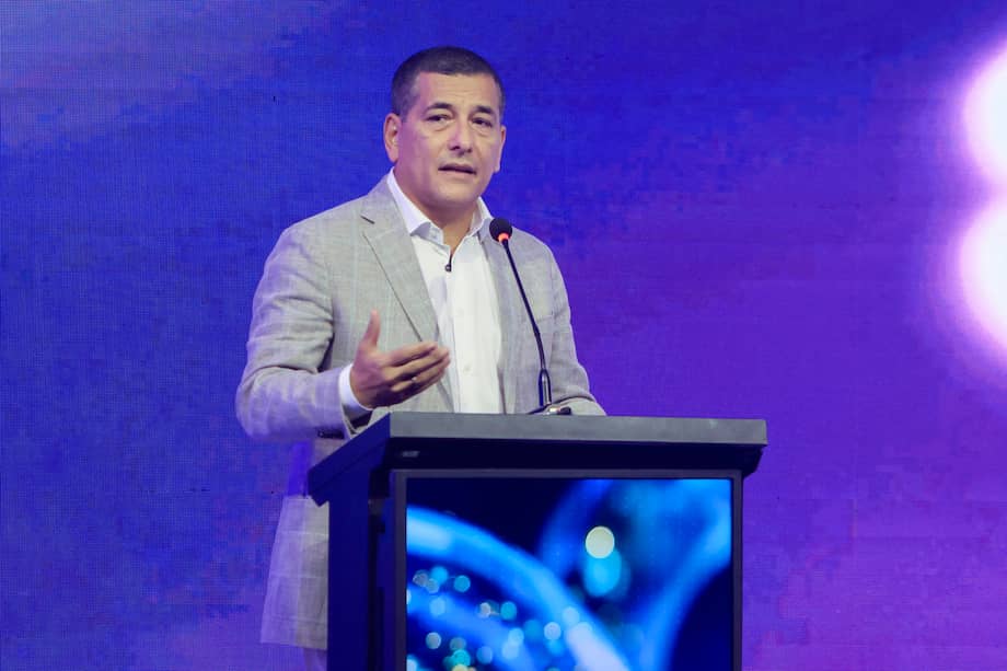 “Creí que todo en Cartagena estaba perdido y que no había marcha atrás. Y por eso quiero felicitar al alcalde Turbay”: Juan Carlos Botero