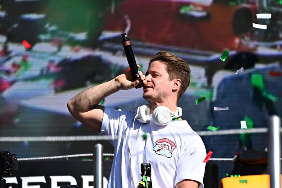 Kygo no es un DJ convencional de formación empírica, su base clásica le permite elevar sus presentaciones a experiencias de estadio.