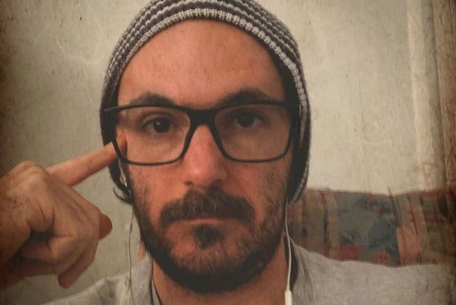 Él es Mateo Stivelberg, hijo María Cecilia Botero, que es un importante director | Revista Cromos