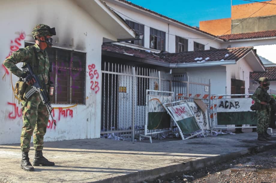 El gobierno de Iván Duque ordenó la asistencia militar en medio del paro nacional.