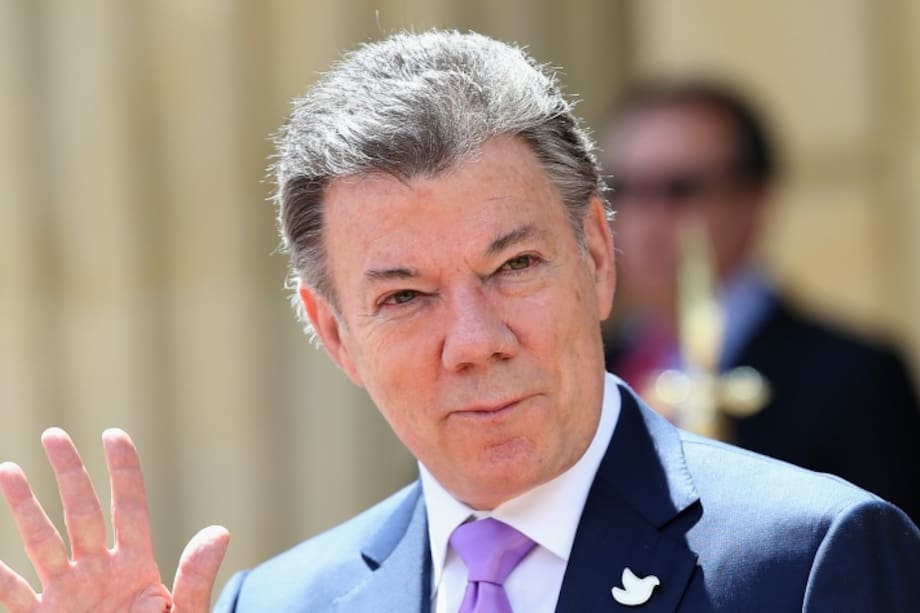 Juan Manuel Santos según su firma