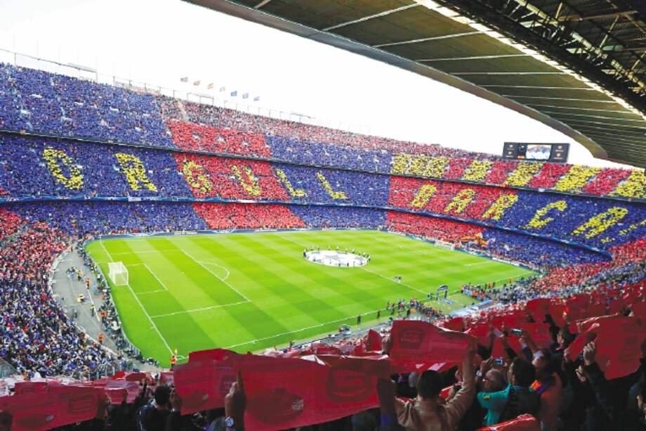 El maravilloso estadio Nou Camp, la casa del F.C. Barcelona. / AFP
