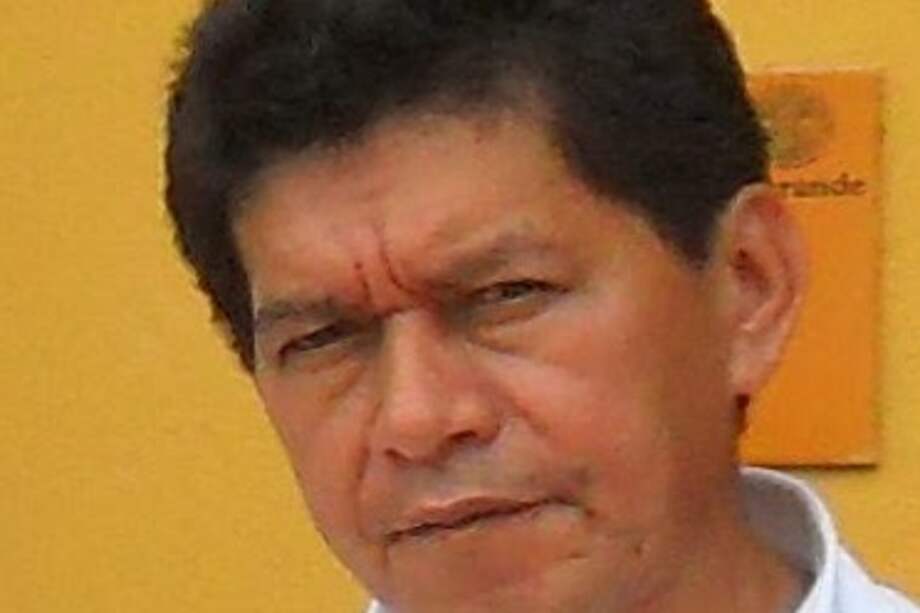 Imagen del poeta tolueño Ricardo Vergara Chávez, cuyo más reciente libro se titula Metáfora de la ausencia. / Cortesía