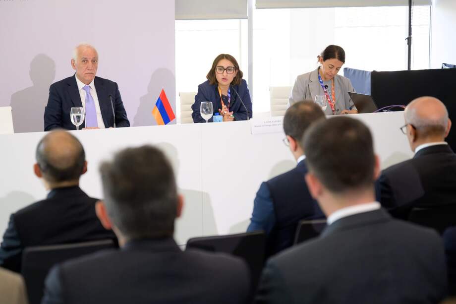 La canciller Laura Sarabia durante el panel de financiamiento para la biodiversidad y pérdidas y daños no económicos. @CancilleriaCol