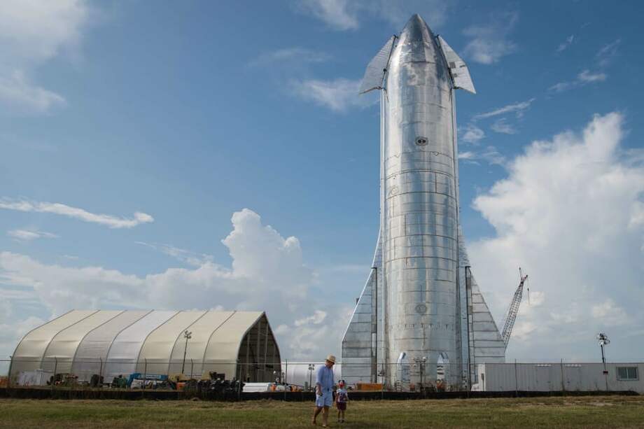 Este es el prototipo presentado por Musk en Estados Unidos. / AFP