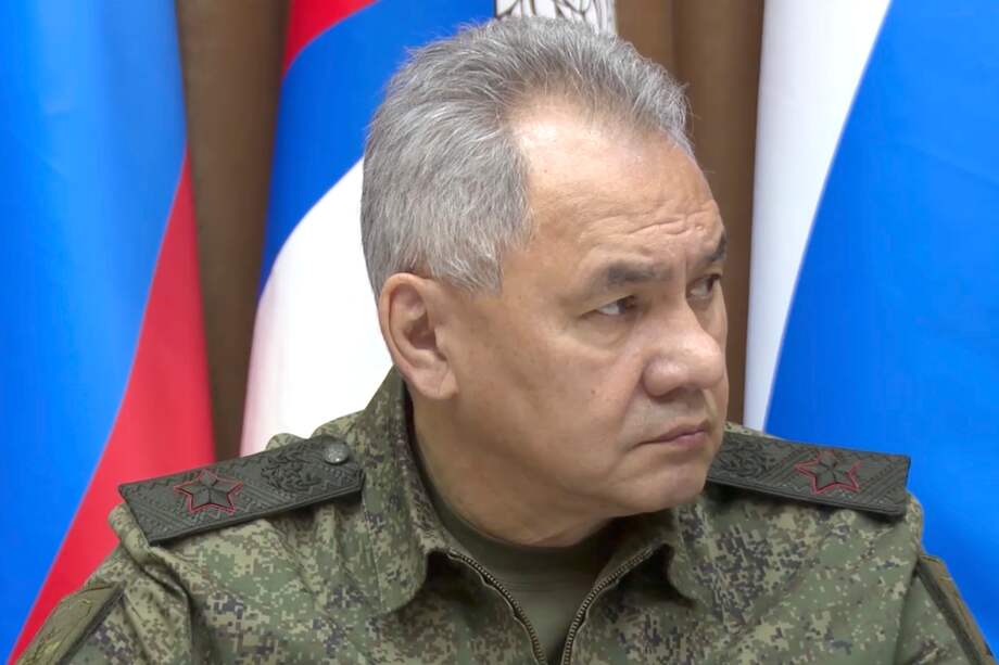 El ministro ruso de Defensa ordenó el retiro de las tropas rusas de la ciudad ucraniana de Jersón. “Proceda a retirar a los soldados”, dijo hace unos días en la televisión el jefe de la cartera, Serguéi Shoigu, al general Serguéi Surovikin, comandante de las operaciones rusas en Ucrania.