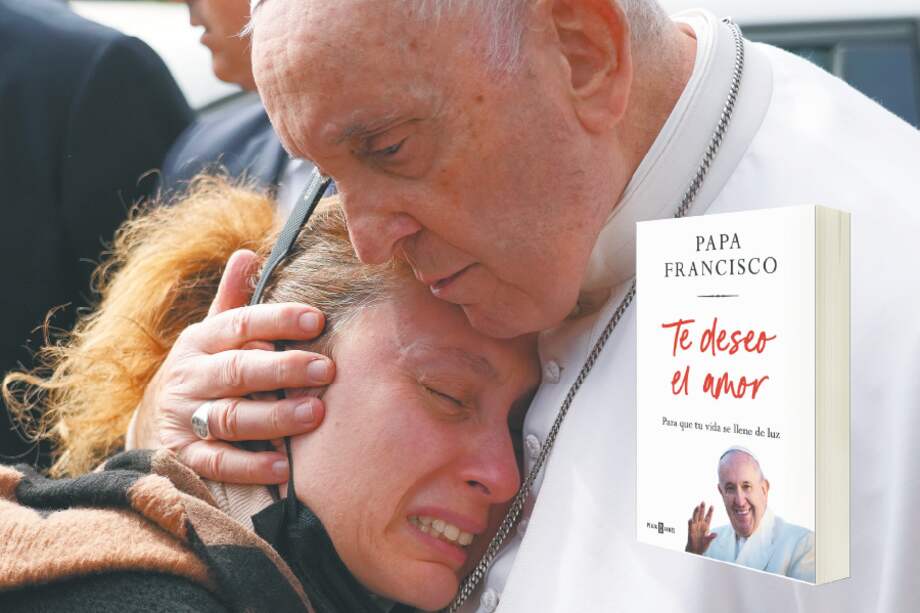 Francisco consuela a Serena Subania, cuya hija Angelica, de cinco años, murió en el hospital Gemelli de Roma, el mismo en el que el papa acababa de ser dado de alta luego de una bronquitis en 2023. El sumo pontífice murió producto de esas afecciones el pasado 21 de abril de 2025. A la derecha la portada del nuevo libro en su memoria.