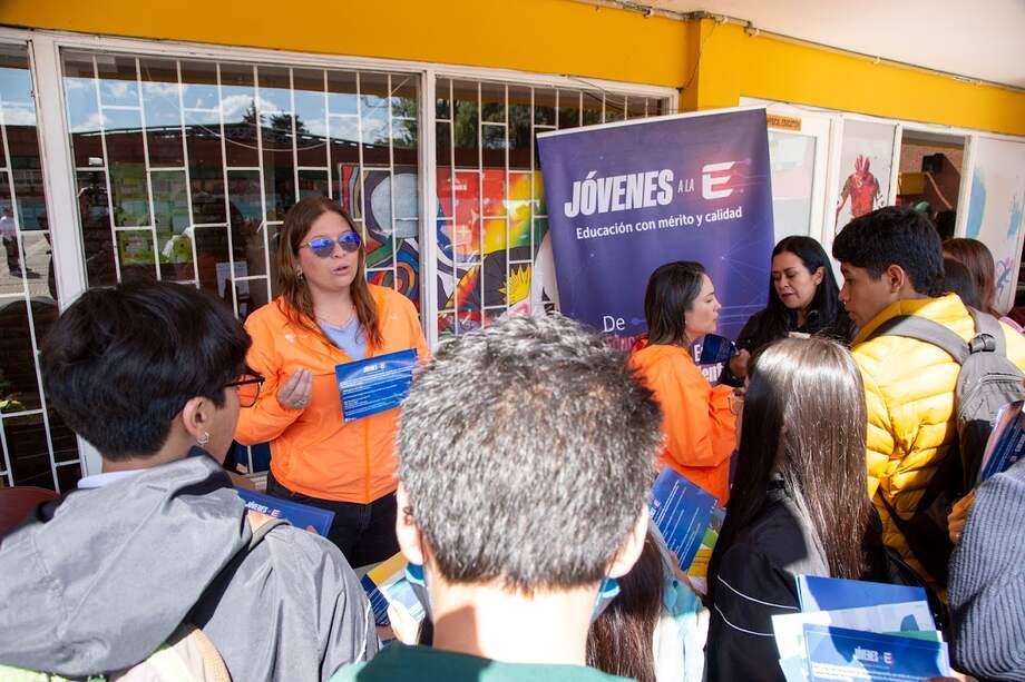 Atenea ha brindado oportunidades a más de 44.000 jóvenes con Jóvenes a la E.