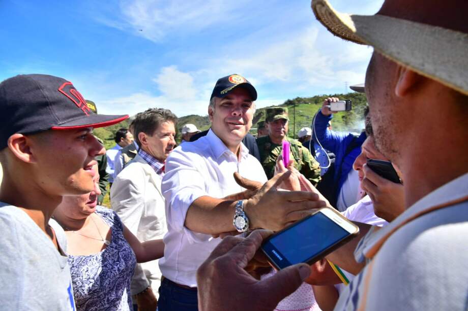El presidente electo del Centro Democrático anunció que realizará todos los sábados estos talleres. / Prensa Iván Duque