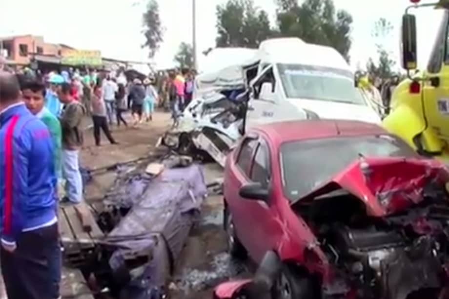 Ocho personas heridas deja accidente de tránsito en vía Bogotá – Fusa