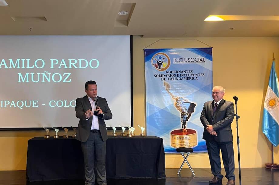 El alcalde Pardo Muñoz afronta, además, una investigación penal por el presunto hecho de abuso sexual.