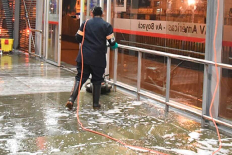 Todas estas medidas están siendo implementadas para mitigar la propagación del COVID-19. / Cortesía Transmilenio