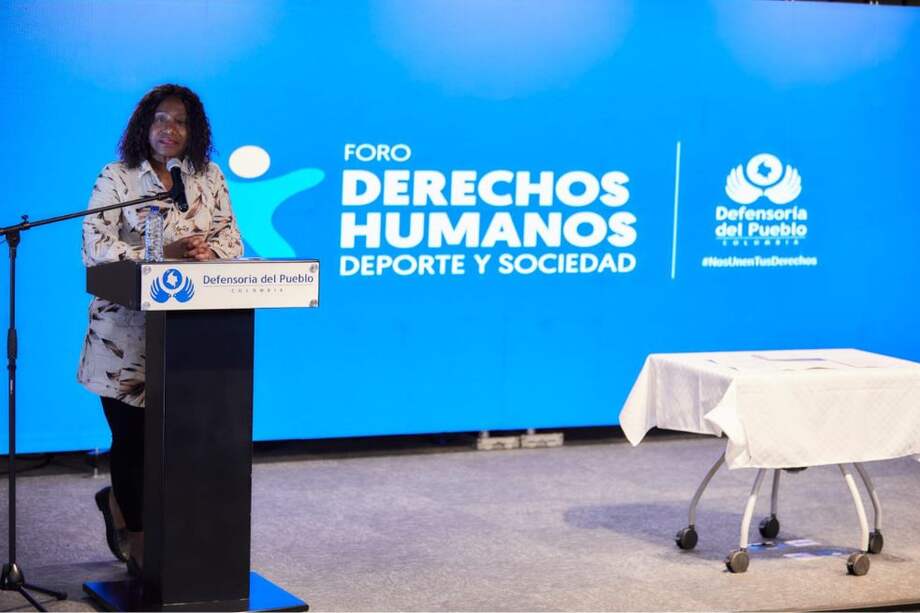 María Isabel Urrutia durante su intervención el Foro 'Derechos Humanos, Deporte y Sociedad', en la sede de la Defensoría del Pueblo.