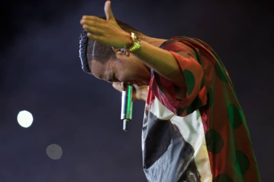 En septiembre de 2016, Martín Elías recibe la noticia de su nominación a los Grammy Latinos. Y al siguiente año lo nominan nuevamente con su último disco, "Sin Límites", esta vez de manera póstuma.