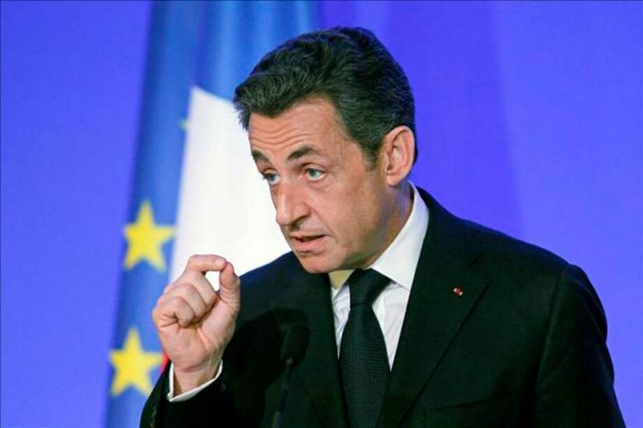 Sarkozy estudia su retorno a la política