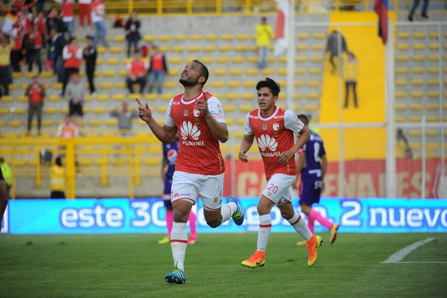 Juan Manuel Falcón (izq.) y Kevin Salazar celebran el gol cardenal. / Cristian Garavito