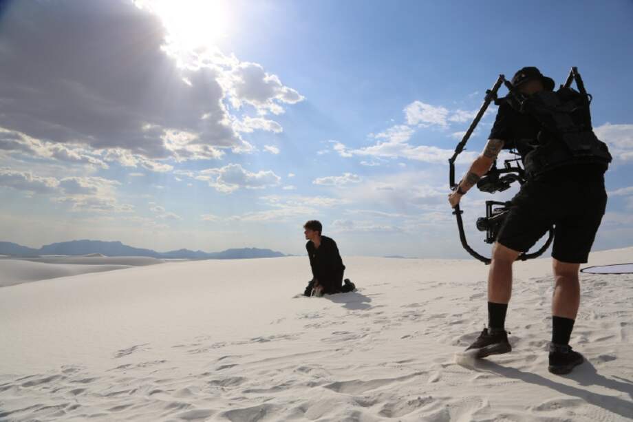 Para la producción de “Uno + uno”, Alejandro Santamaría contó con la colaboración del grupo Los Mapaches. / Archivo particular