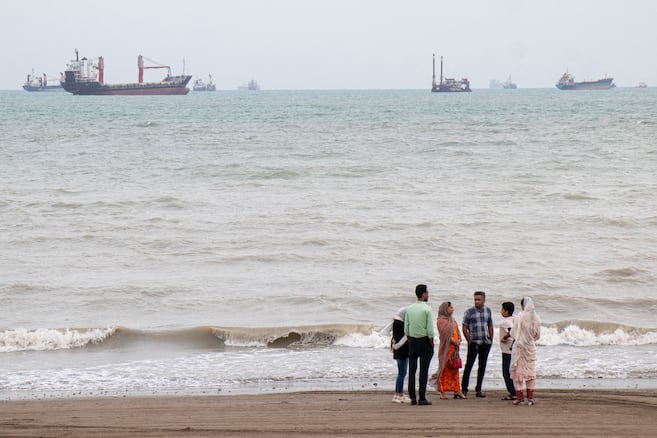 Países europeos creen inevitable el cobro de tarifas en el estrecho de Ormuz