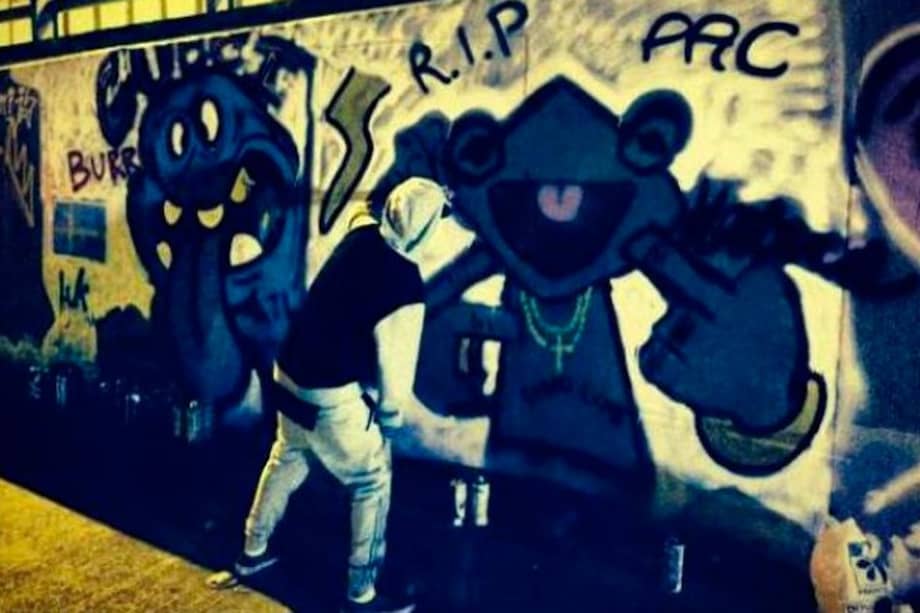 Críticas a Policía por acompañar a Justin Bieber a pintar grafitis