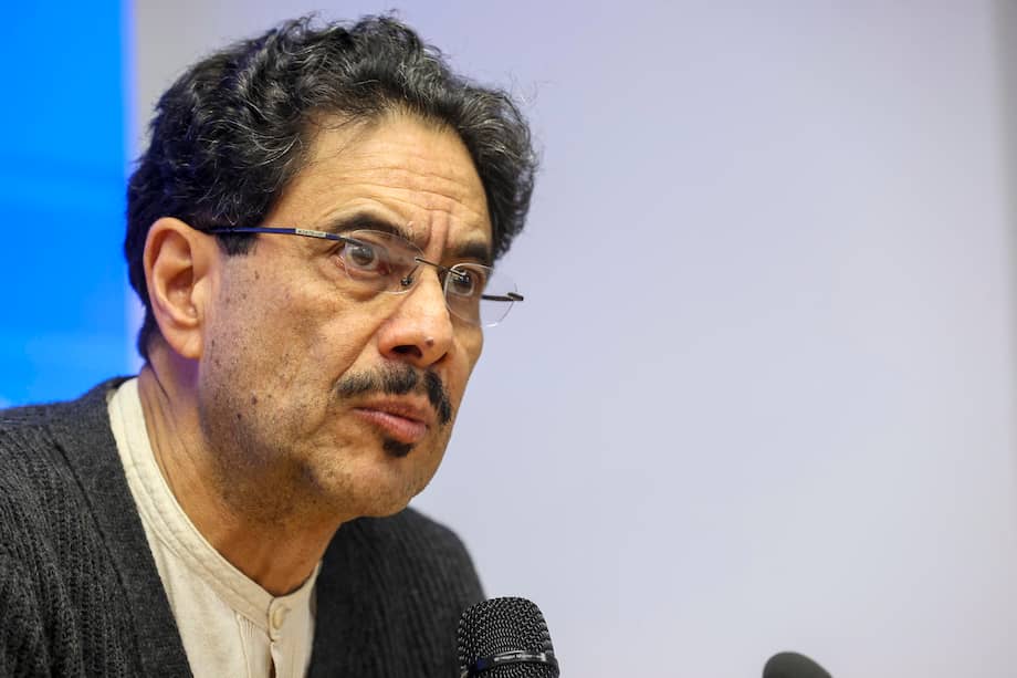 “Este columnista ve en Iván Cepeda alarmantes similitudes con Robespierre”: Mauricio Botero Caicedo.