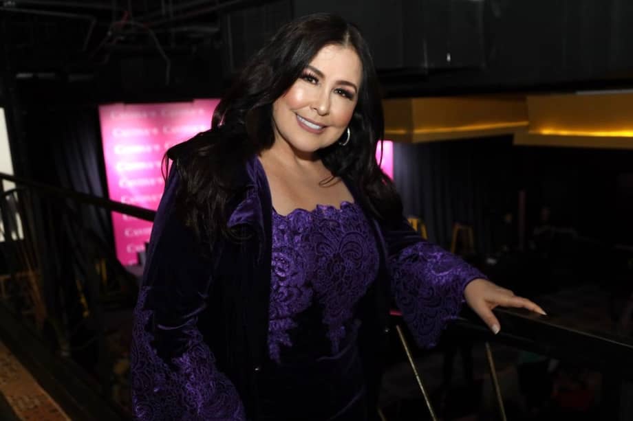 Aunque no interpuso una denuncia formal, decidió mudarse, pues la fanática habría intentad ingresar a su conjunto en repetidas ocasiones.