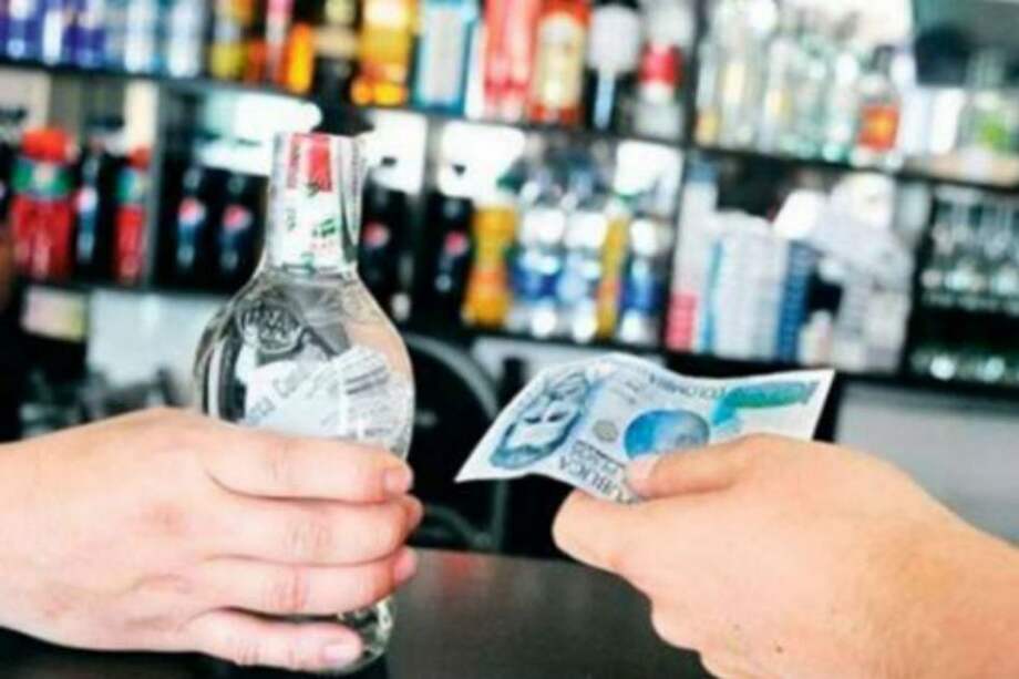 Policía desmantela fábrica de licor adulterado en Cali