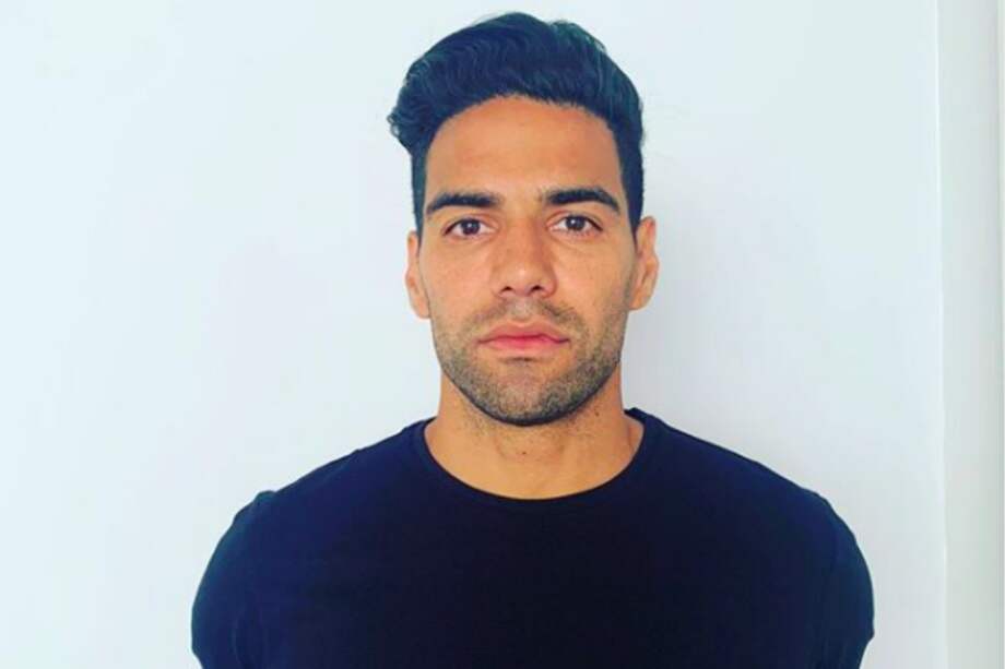 El jugador de Galatasaray se unió a la lucha contra cualquier tipo de discriminación.