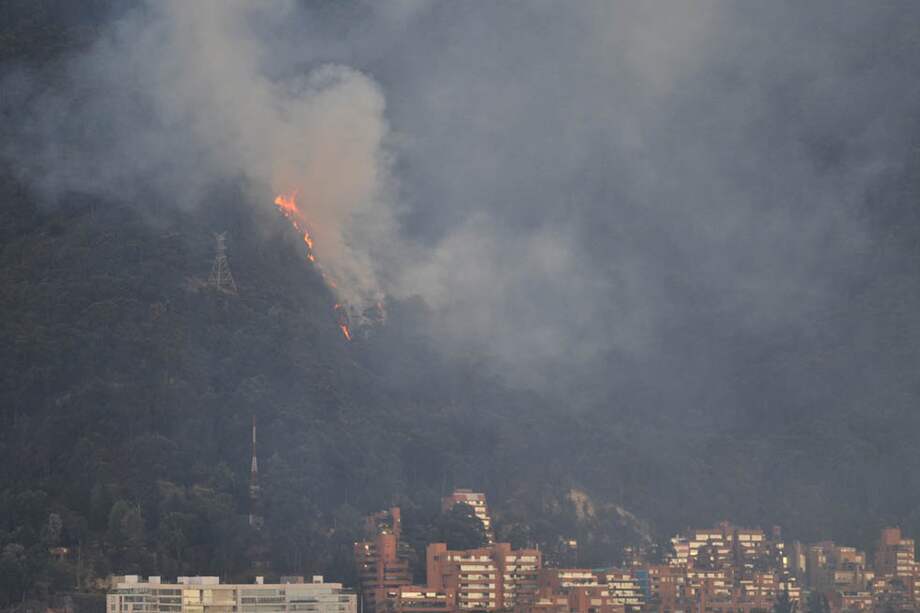 Incendio en los Cerros Orientales de Bogotá. / Archivo El Espectador