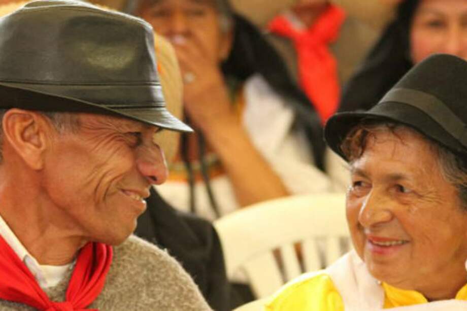 Proponen crear un bono para las personas que estén por fuera del sistema pensional colombiano.