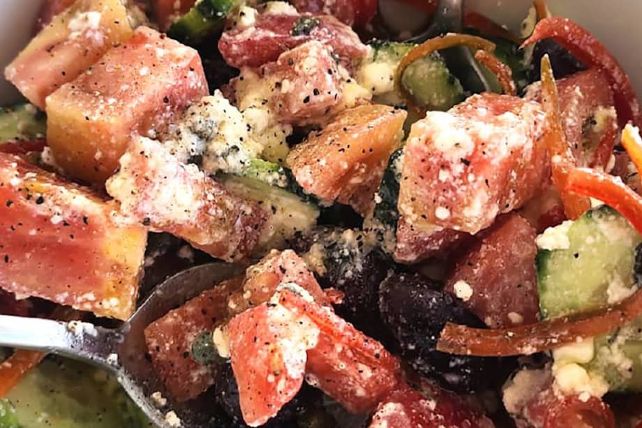 Receta para preparar ensalada griega o horiatiki salata