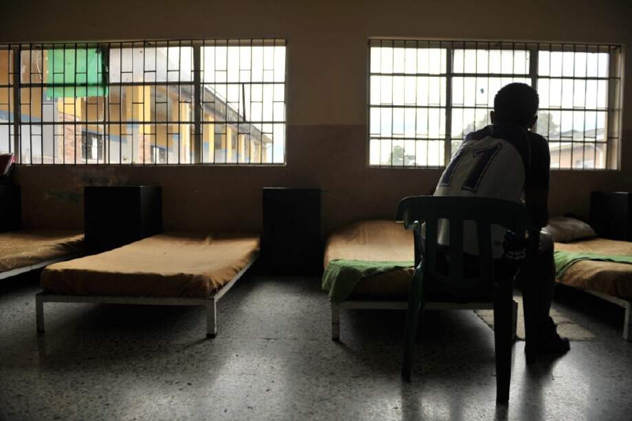 Las rejas, apenas una parte del drama de los menores privados de la libertad en Bogotá