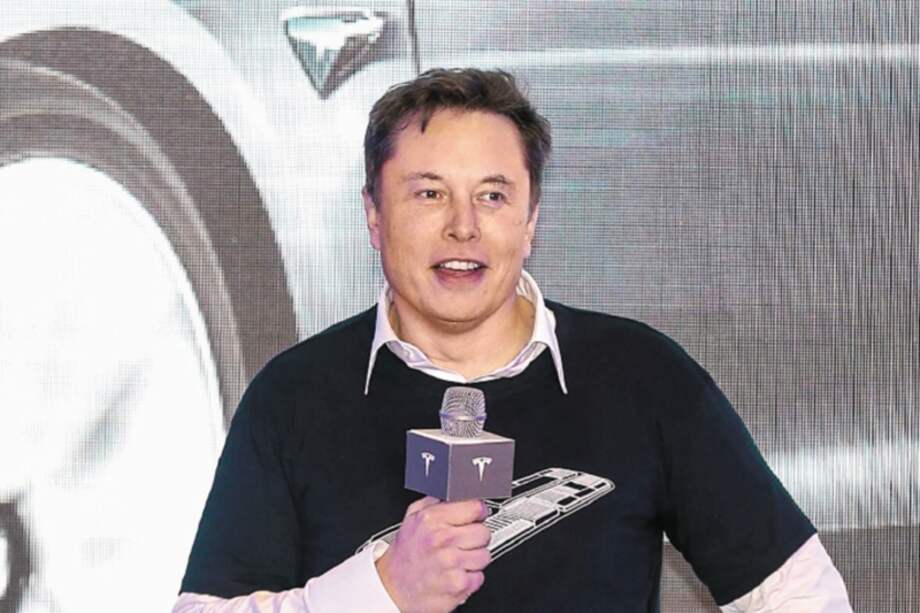 esla no había dado señales de desaceleración, con dos plantas de ensamblaje de vehículos recién inauguradas, un volumen de ventas global récord en su trimestre más reciente y una proyección de Musk de un crecimiento “sustancialmente mayor” a finales de este año.