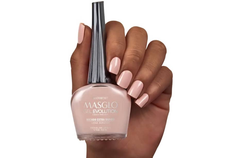 Masglo retiró del mercado varias referencias de esmaltes semipermanentes de curado con lámpara UV.