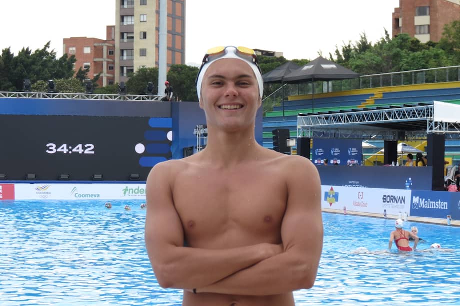 Nicolás Tascón, figura de la natación artística colombiana, en el Complejo Acuático César Zapata de Medellín.