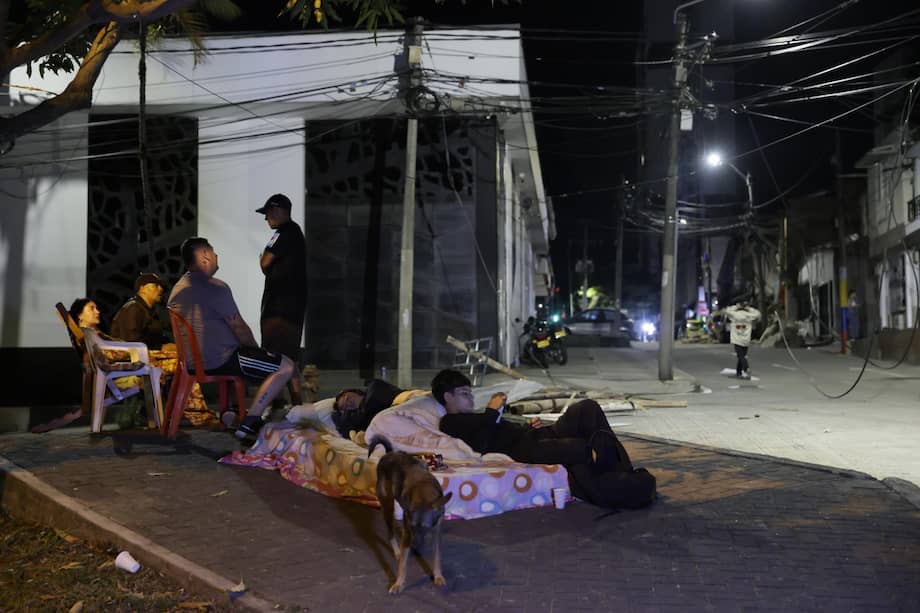 De acuerdo con Asocapitales, el terremoto deja más de 132 personas muertas y más de 700 heridas.