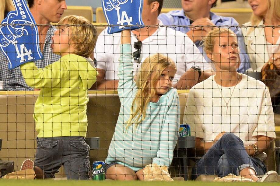 Gwyneth Paltrow y sus hijos Moses y Apple Martin.