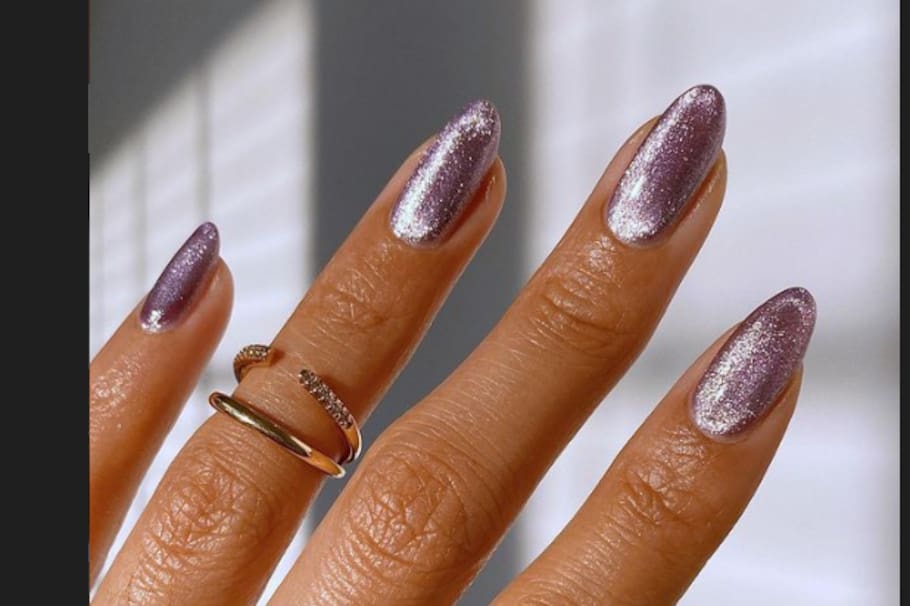 Las uñas terciopelo son ideales para eventos formales y sofisticados