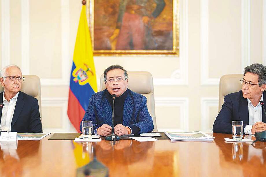 Para que todo lo público sea público, la gente debe saber e informarse: presidente Petro sobre transmisión del Consejo de Ministros