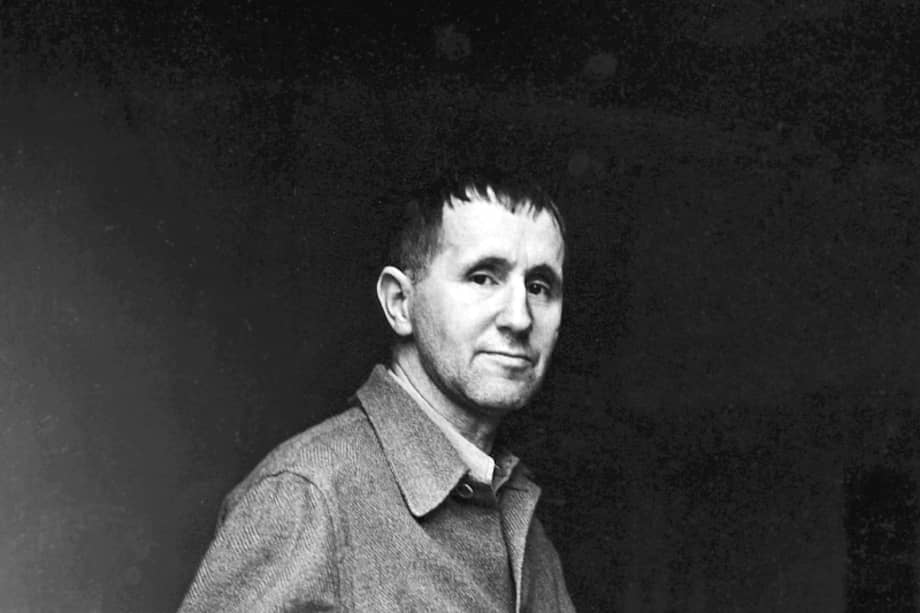 Bertolt Brecht en 1937. Fotografía de Fred Stein (1909-1967) quien emigró en1933 de la Alemania nazi a Francia y, finalmente, a EE. UU.
