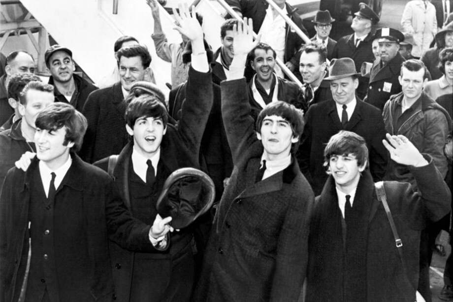 Los Beatles en su llegada a Nueva York, 1965 / Dominio público