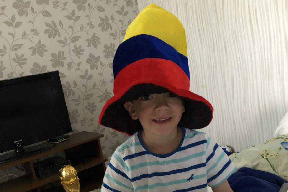 El niño cayó en llanto tras la derrota (3-0) de Polonia ante Colombia el pasado domingo. / @meiklejohn21