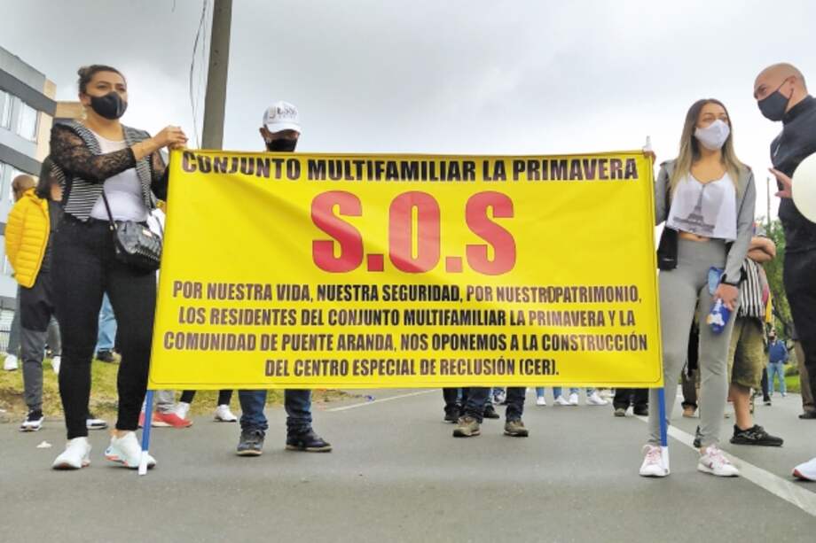 Ante las protestas de la comunidad de Puente Aranda, el Distrito asegura que buscará acuerdos para avanzar.