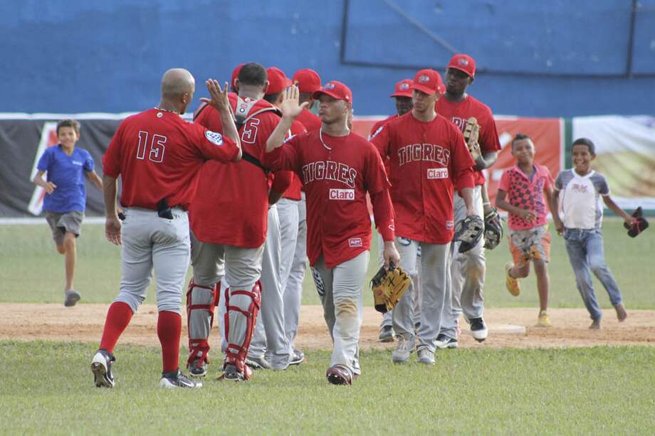 Tigres de Cartagena toman ventaja en la final del béisbol colombiano