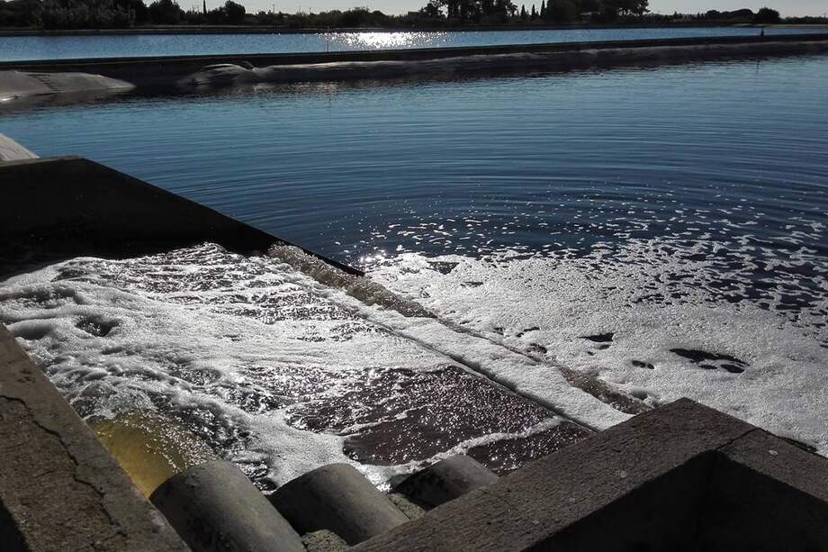 Las aguas residuales se han convertido en una herramienta muy útil para detectar la presencia de coronavirus en una zona y seguir la evolución de la pandemia.