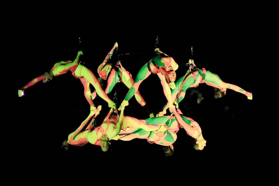 Zenit Aerial Ballet, la compañía que interpretará 'Nexus' durante la segunda edición del Festival Internacional de Artes Vivas (FIAV) este sábado, en Bogotá (Colombia), también fue la encargada de abrirlo con la obra "Aria".