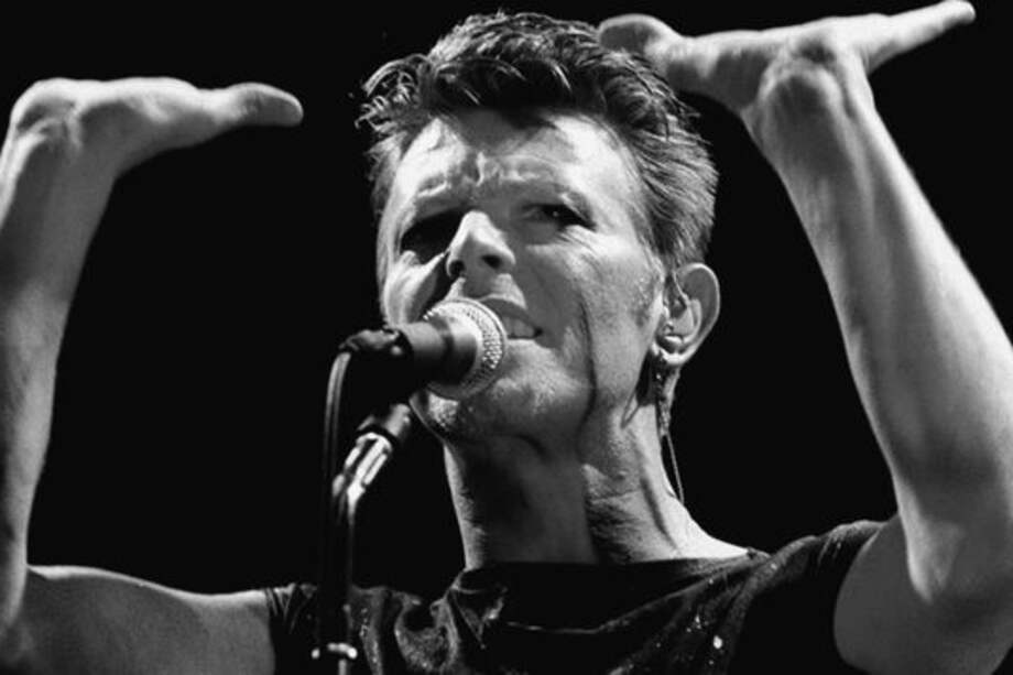 David Bowie, quien alguna vez dijo sobre el alcohol: "Beber es el beso de la muerte para mí". / Afp